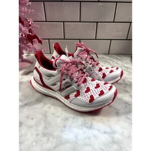 NWT Womens Adidas Valentine's Day Hearts Ultraboost 1.0 Running Sneaker Size 7